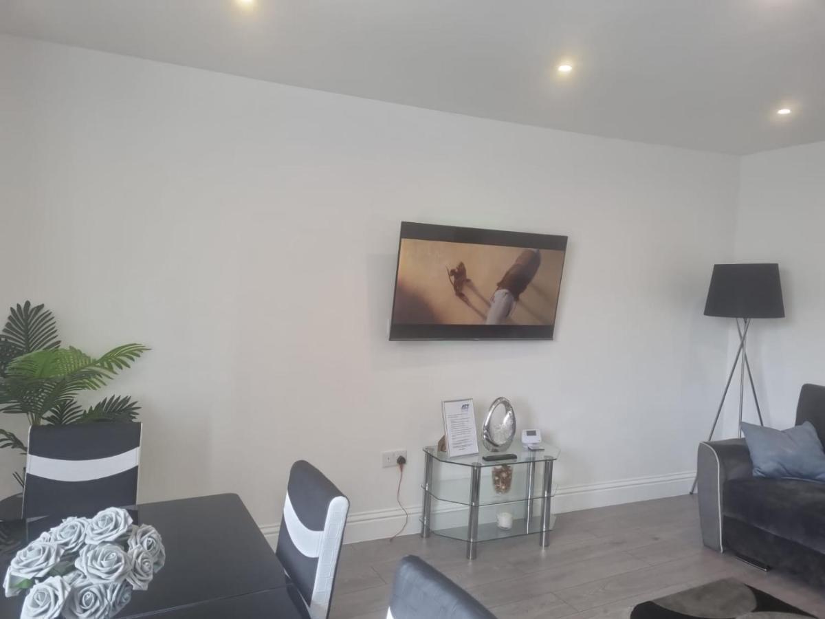 Attractive 2 Bed Apartments Free Wi-Fi And Parking Croydon kerület Kültér fotó
