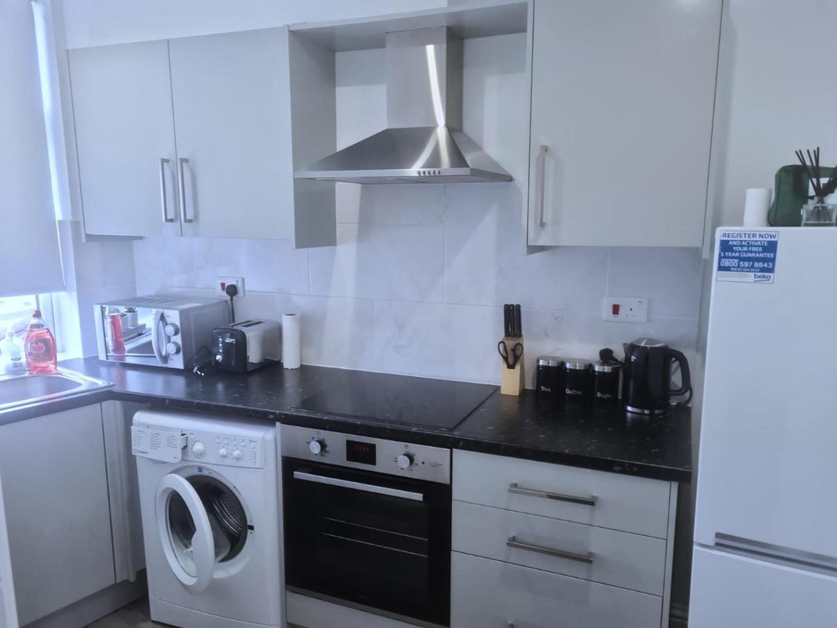 Attractive 2 Bed Apartments Free Wi-Fi And Parking Croydon kerület Kültér fotó
